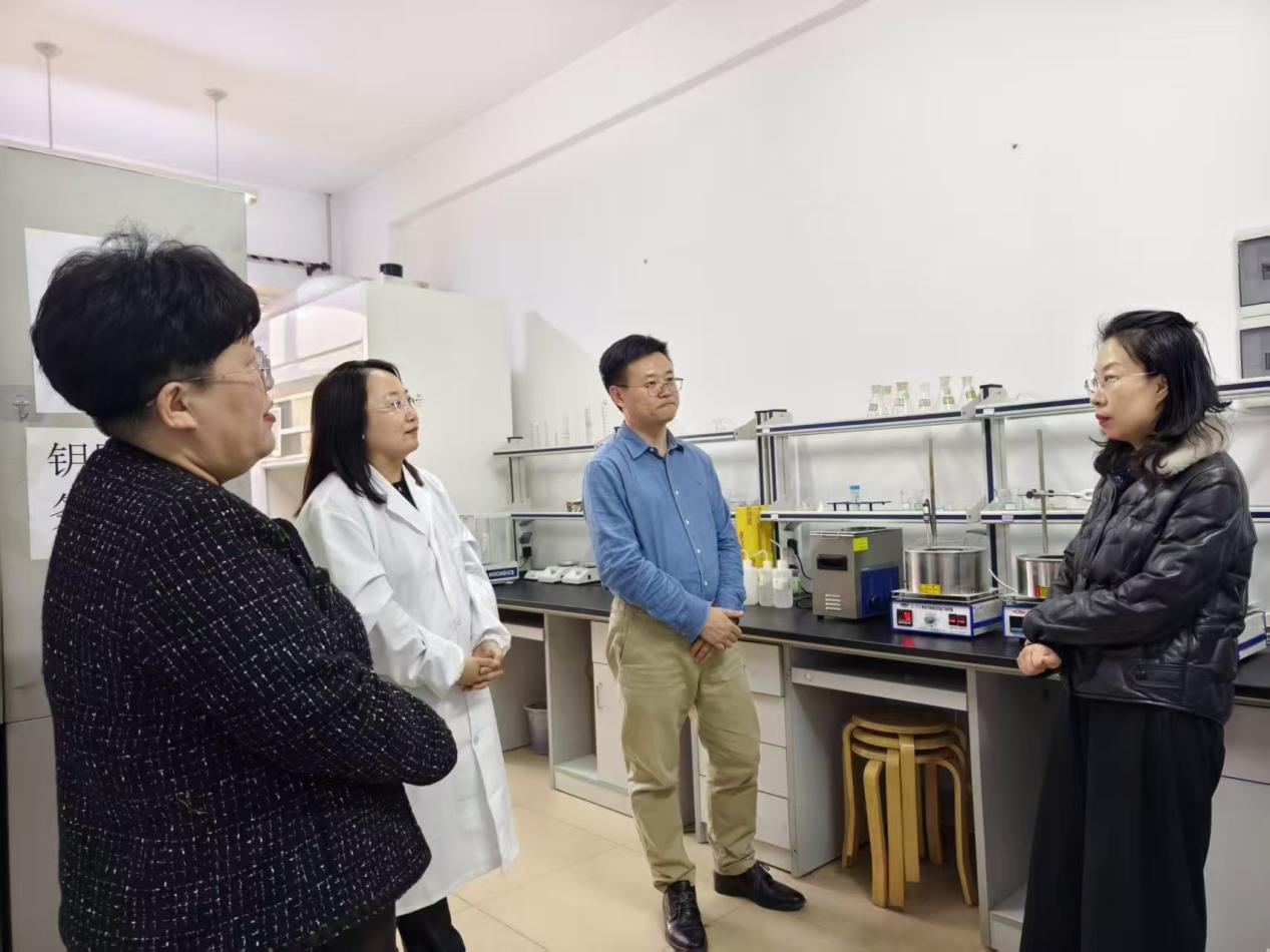 90b147f7de046013ed36a65ed54a2ebc